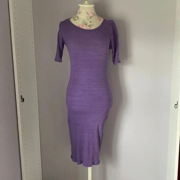 LuLaRoe Dresses & Skirts - Lularoe ribbed purple dress size small